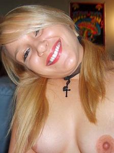 Blonde Teen Bettina