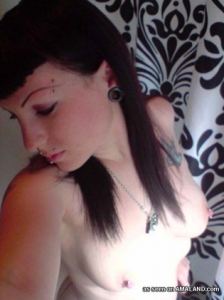 Hot Emo Chic
