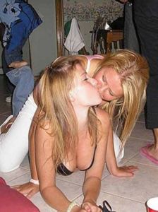 Lesbian Torrid Kissing
